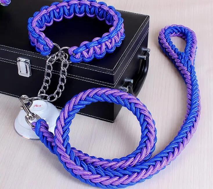collier lasso et grosse laisse tressee bleu violet