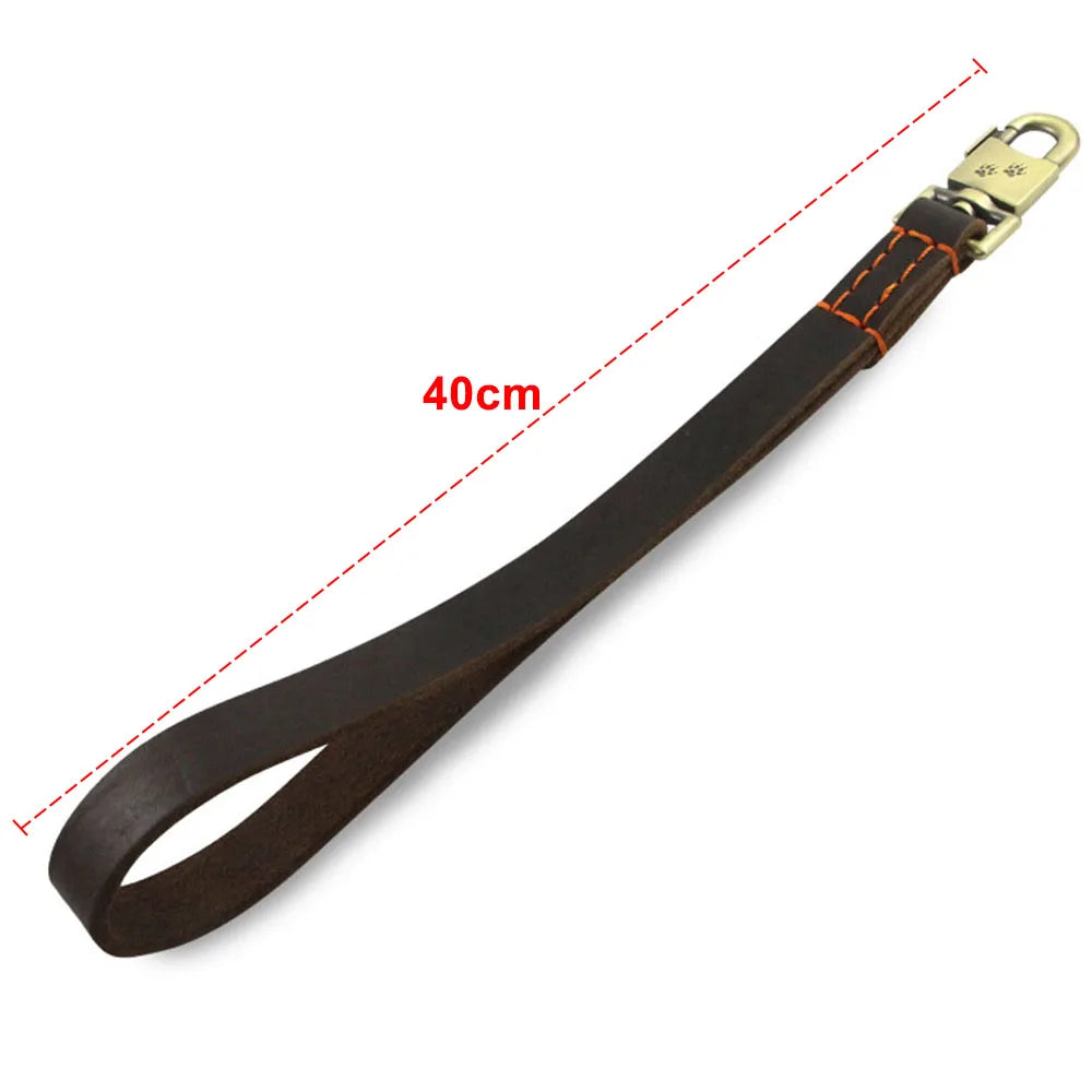 laisse courte en cuir 40cm.