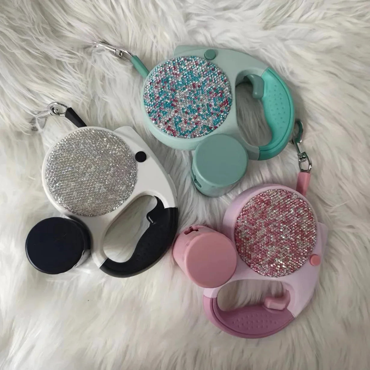 laisse enrouleur paillettes et sac