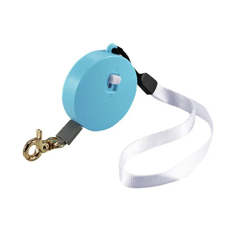 petite laisse enrouleur rond bleu