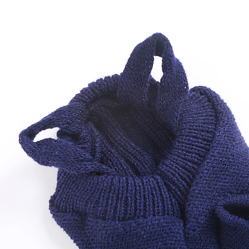 pull en laine pour chien attache